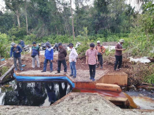 BRG Advisory board visited water management facilities at Pulau Tebing Tinggi RS